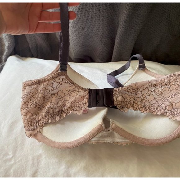 Victoria’s Secret Dream Angels Lace push-up with padding bra 32DD - Picture 3 of 4